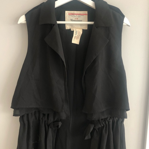 Cartonnier Sleeveless Trench Coat - Picture 3 of 6